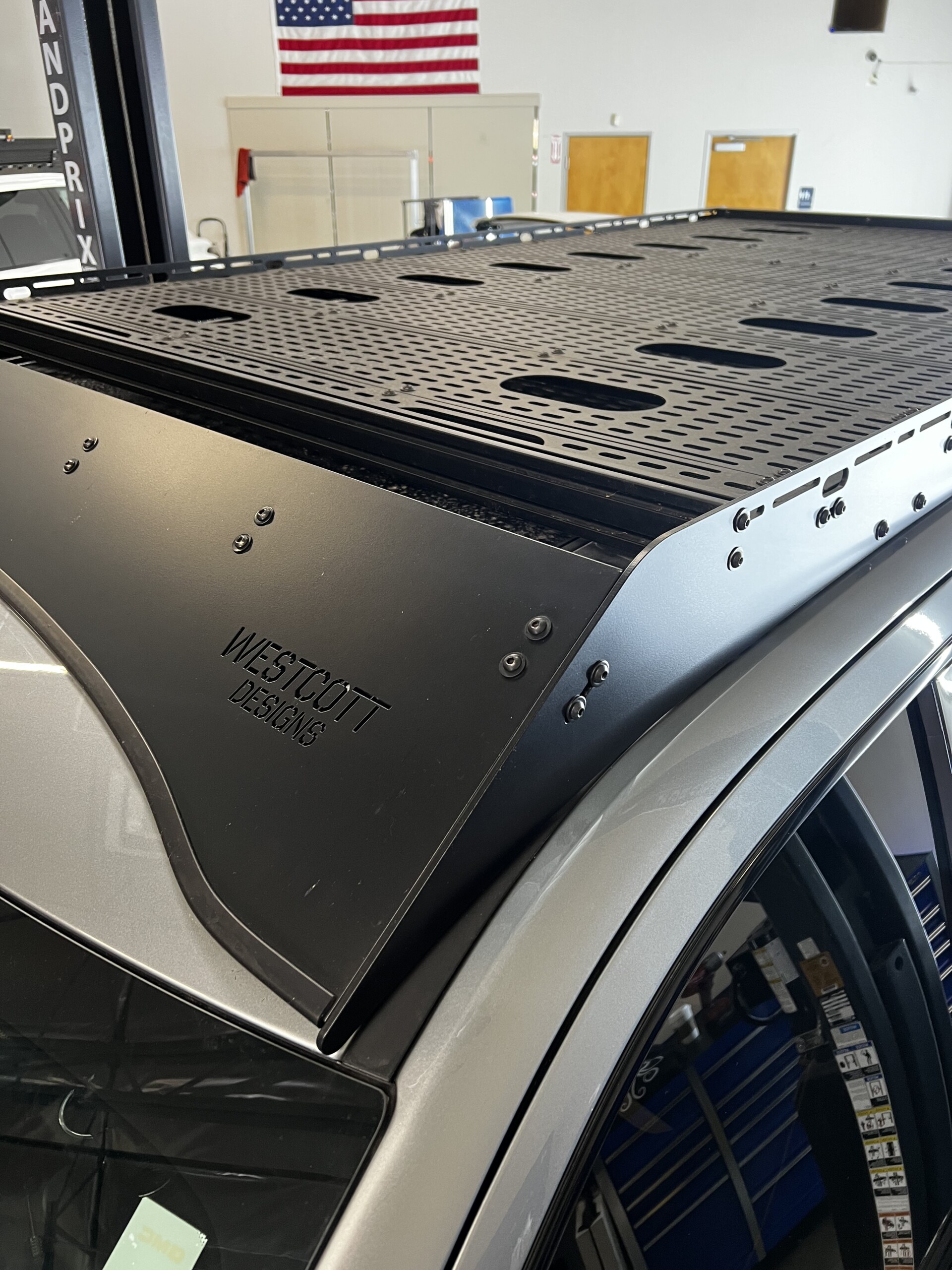 2021-'23 Chevrolet Tahoe & GMC Yukon Modular Roof Rack