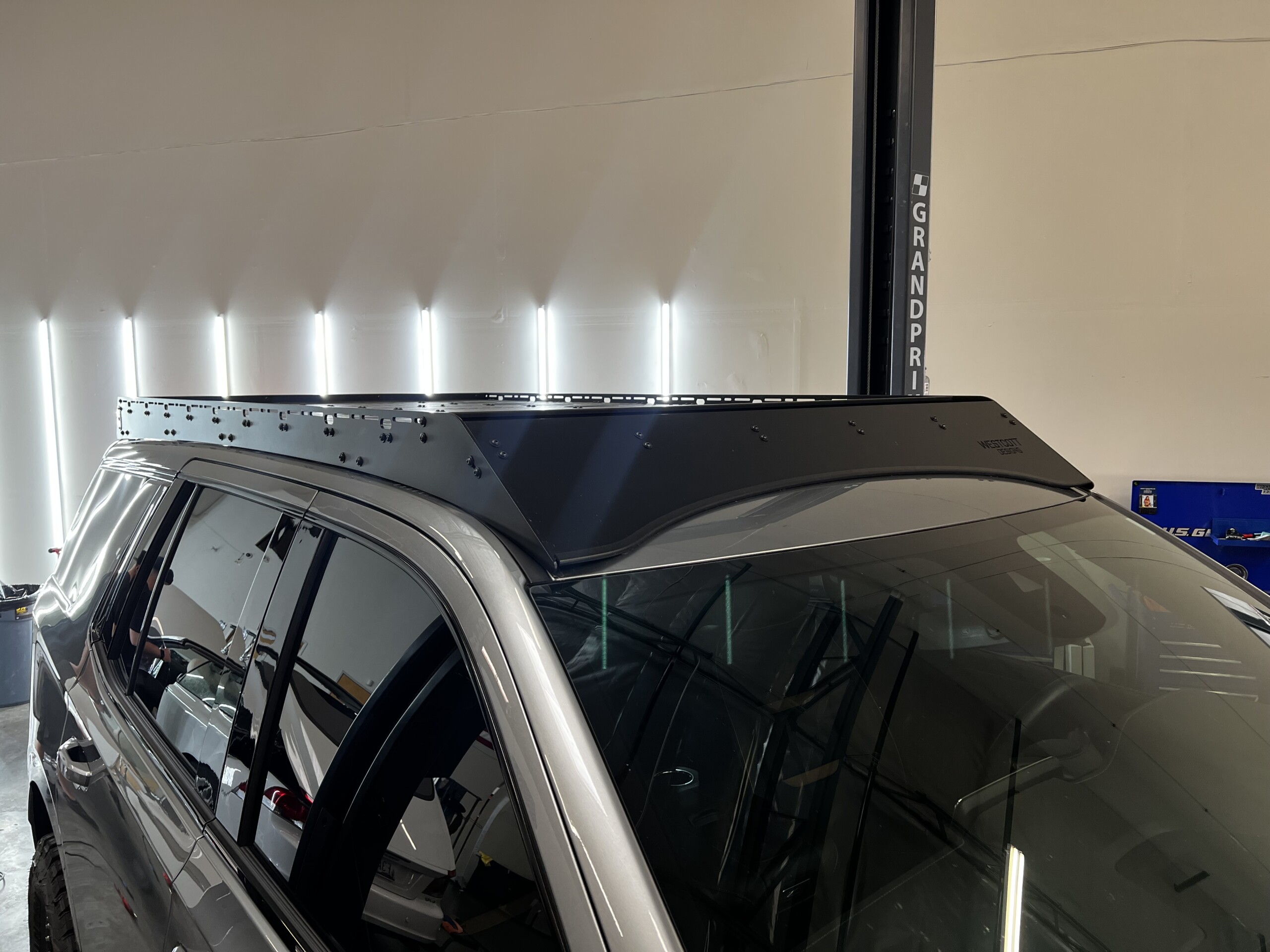 2021-'23 Chevrolet Tahoe & GMC Yukon Modular Roof Rack